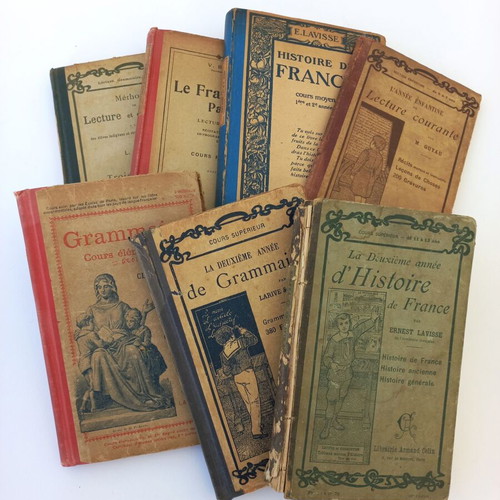 Pack of 7 used old French books, 1905-1951