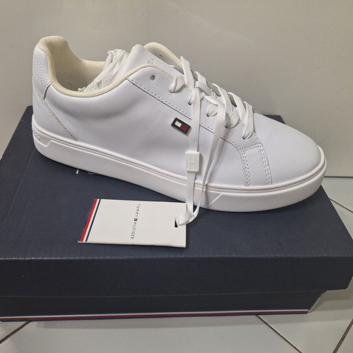 Γυναικεία sneakers Tommy Hilfiger καινούργια, άσπρα, νούμερο 37