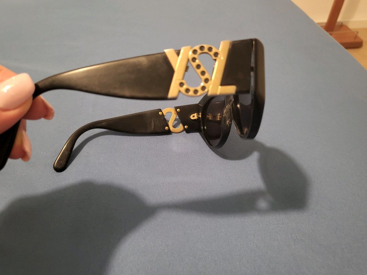 Yves Saint Laurent sunglasses used,… - € 110,00 - Vendora.cy