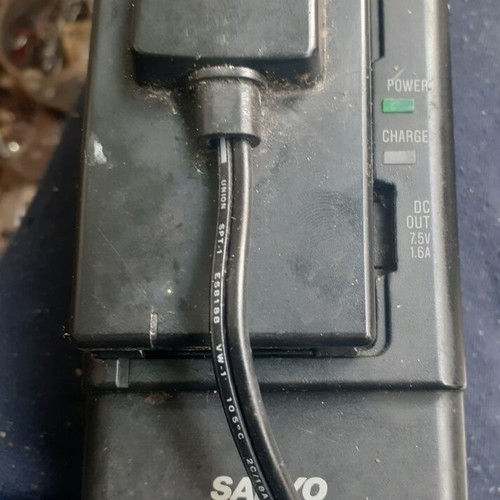 Sanyo camera charger used in very good condition