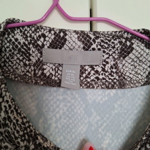 Snake print dress H&M like new, gray and beige, size XL