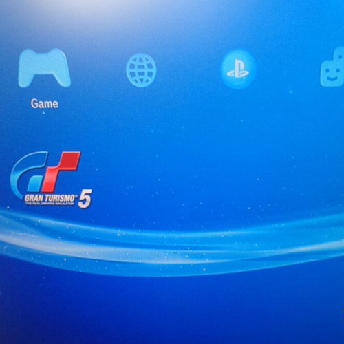 Sony PlayStation 3 Slim CECH-2004B 320GB like new with 2 games