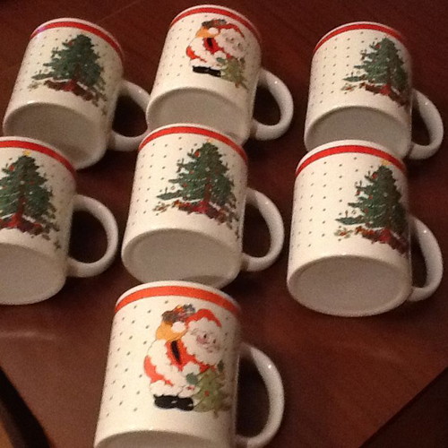 Christmas Mugs new, set of 7 with festive decoration