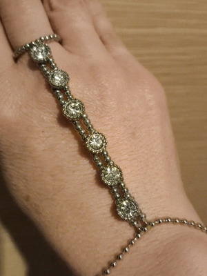 Bracelet new, silver color