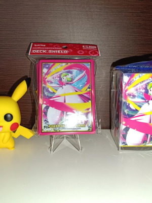 Official Pokemon Company Mega Gardevoir Deck Box και Card Sleeves καινούργιο