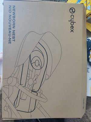Cybex Newborn Nest pillow like new for premature and newborn babies