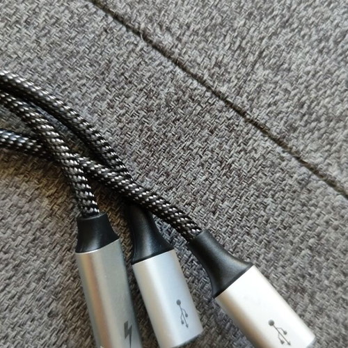 High Speed USB 2.0 Hub like new