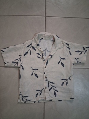 Zara κοντομάνικο floral πουκάμισο σαν καινούργιο, μέγεθος 98 εκ, μαύρο και μπεζ