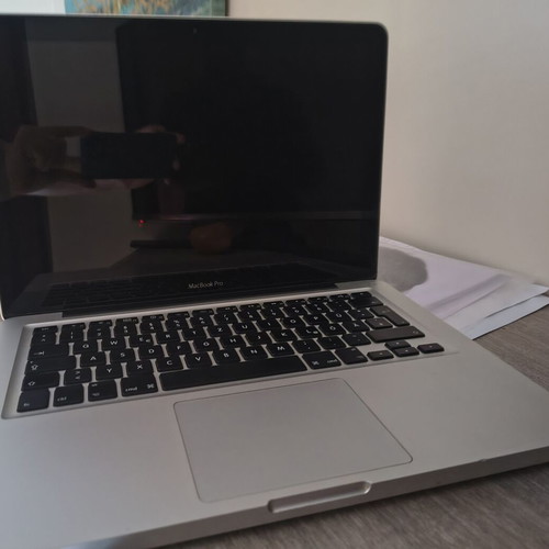MacBook Pro 13" Early 2011, Intel i5, 8GB RAM, 250GB Samsung SSD