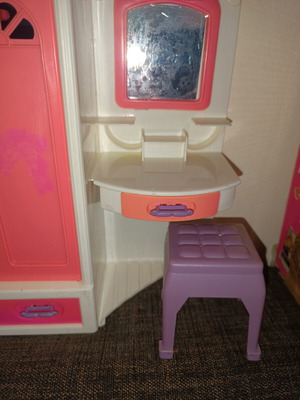 Doll wardrobe with boudoir set, plastic