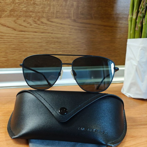 Hawkers Aviator sunglasses black like new
