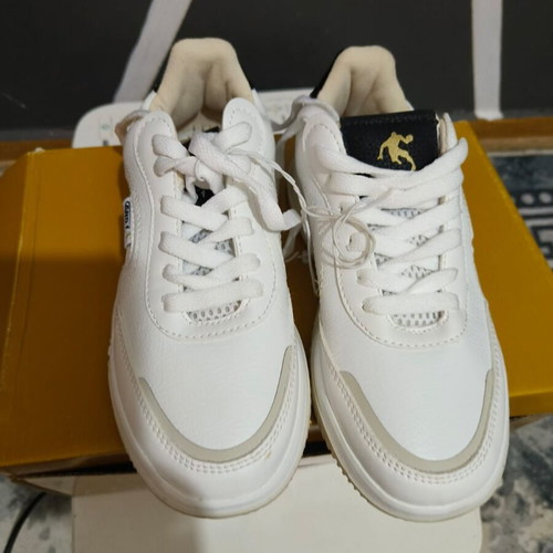 AND1 Kids' White Athletic Shoes new, size EU 32-33