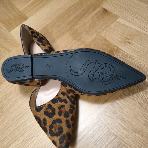 Pointed leopard ballet flats new, synthetic