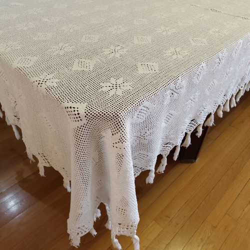 Handmade knitted tablecloth like new 150x240