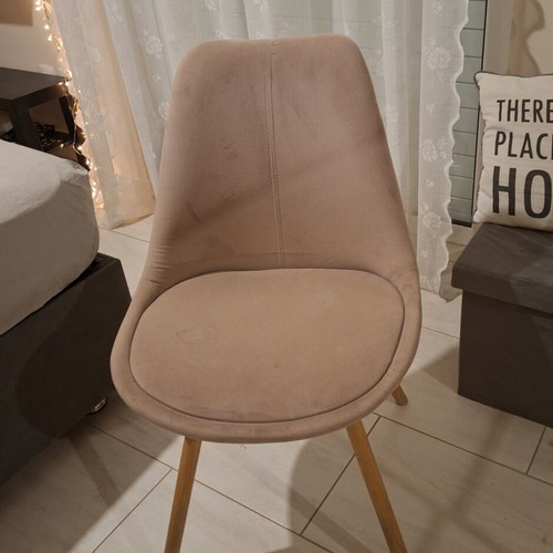 Jusk velvet chair