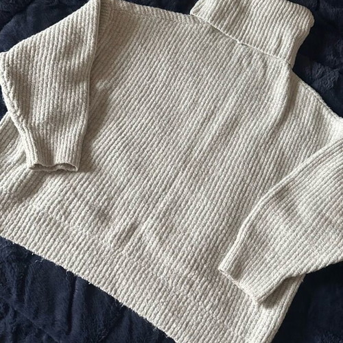 Zara white sweater like new, size M/L, oversize