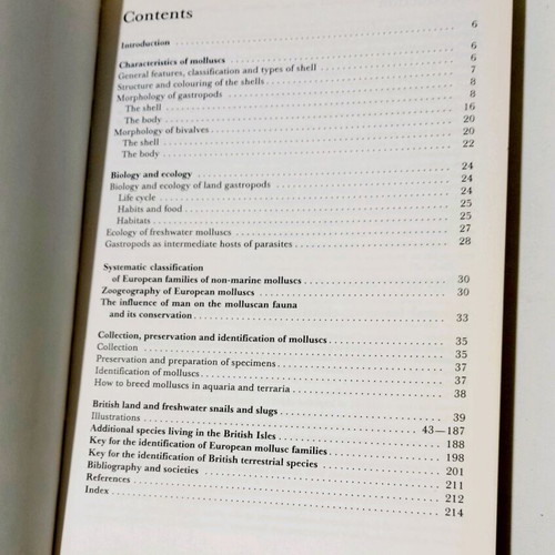 A Field Guide in Colour to Molluscs by Václav Pfleger like new