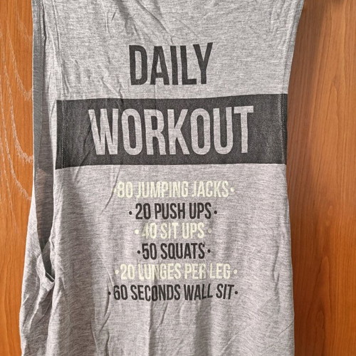 Bershka women's sports shirt like new, loose fit