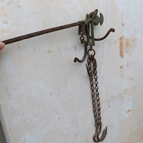 Small vintage kantari scale used, missing counterweight