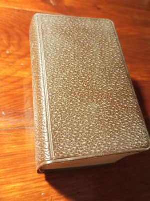 Greek-French and French-Greek Dictionary used, 580 pages