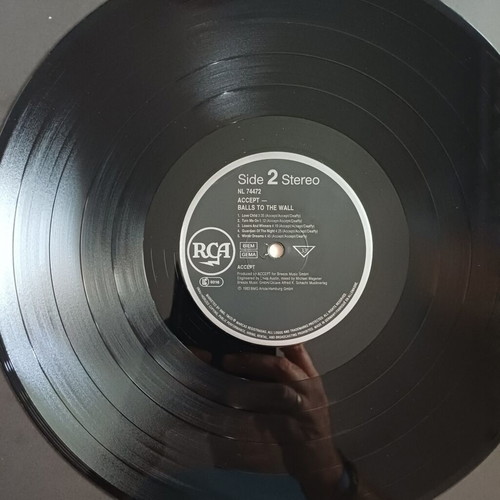 Accept Balls to the Wall LP like new, metal