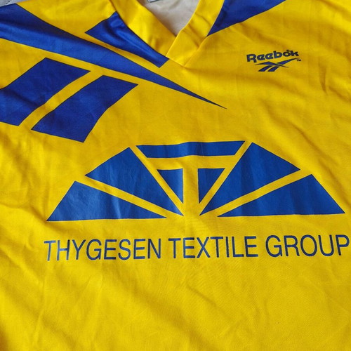 Reebok retro football jersey size L like new from the 90s