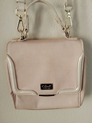 Axel pink shoulder bag used with gold details