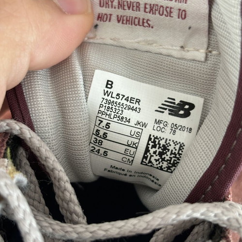 New Balance 574 sneakers size 38, red