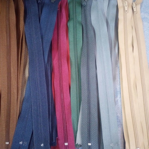 Zipper pack 50 pcs 25 cm, assorted colors