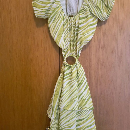 Evita dress new with cutouts for 6 years old lime