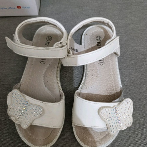 Πέδιλα IQ Shoes νούμερο 28 σαν καινούργια, λευκά με πεταλούδα