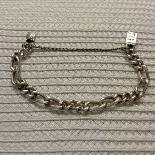 Silver 925 bracelet like new with classic link design