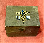  Υγειονομική αμερικάνικη συλλογή Μικροβιολόγου του Β΄ΠΠ, που χρησιμοποιήθηκε και από Ελληνικό Στρατό