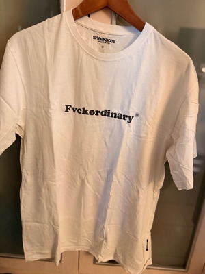 Sneakaces oversized T-shirt white size M like new
