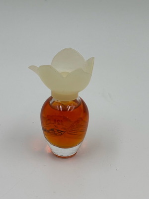 Chloé Narcisse miniature perfume 3.7ml vintage like new