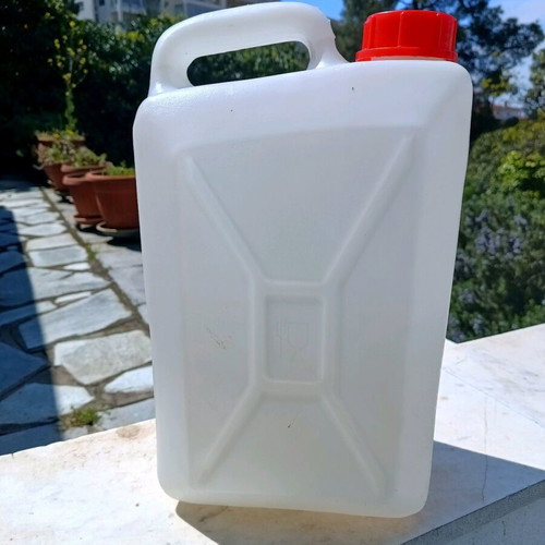 Plastic container new 12 liters suitable for food