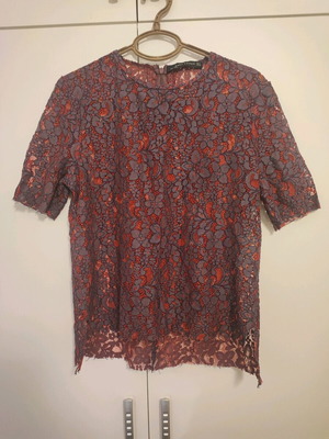 Zara blouse semi-transparent with perforated floral design, size M, like new