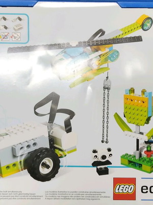 Lego 45300 WeDo 2.0 Robotics Kit like new, complete set