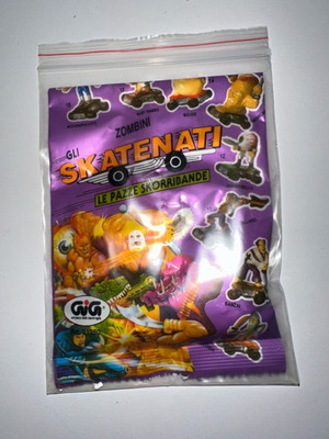 Skatetisti purple sealed pack new with figure