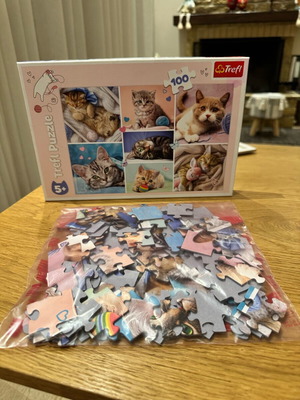 Children's Puzzle In The Cats World like new, 100 pieces