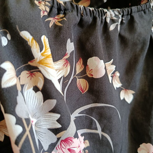 Playsuit floral Shein like new with half sleeves and front tie