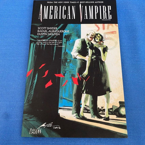 American Vampire Vol. 5 like new, English comic