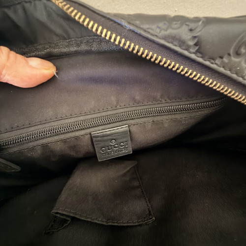 Gucci Guccissima Leather Medium Shoulder Bag like new, black
