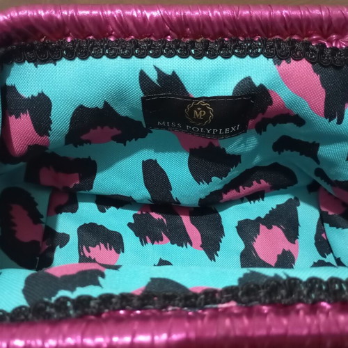 Miss Polyplexi handmade shoulder bag new, metallic fuchsia with gold chain