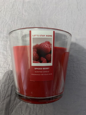 Scented candle Spiced Berry new, 32 hours burn time