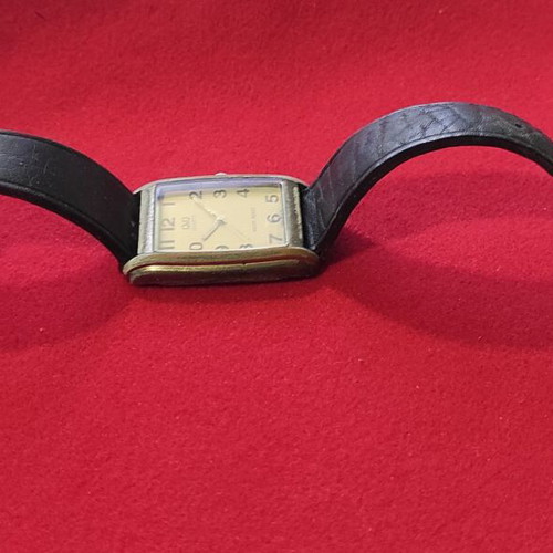 Q&Q Quartz women's watch used, leather strap, waterproof