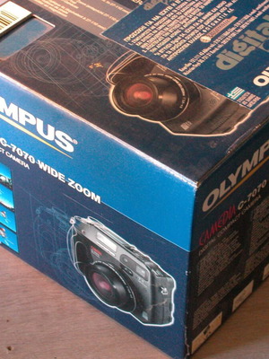 Olympus Camedia C-7070 wide zoom underwater photography system like new
