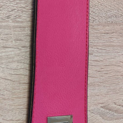 Leather closure Elegant bag with twist lock new