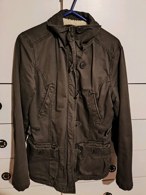 Brown jacket size L like new