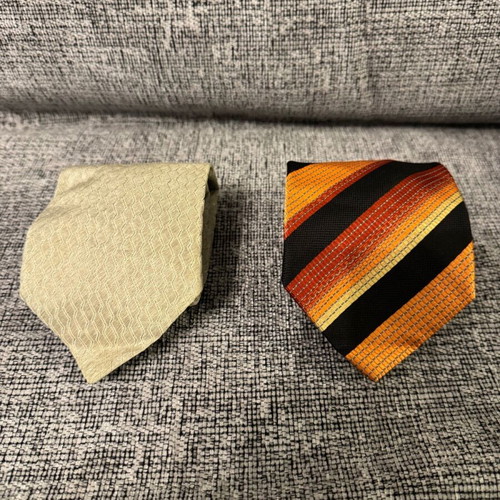 Nino Venturi ties like new, set of 2 pieces